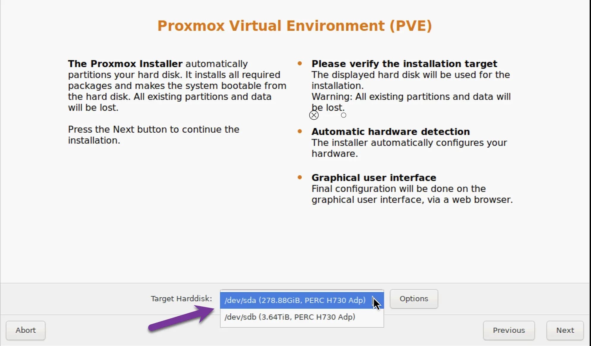 Installer di Proxmox: scelta del disco di destinazione, con il menu aperto sui dischi /dev/sda e /dev/sdb