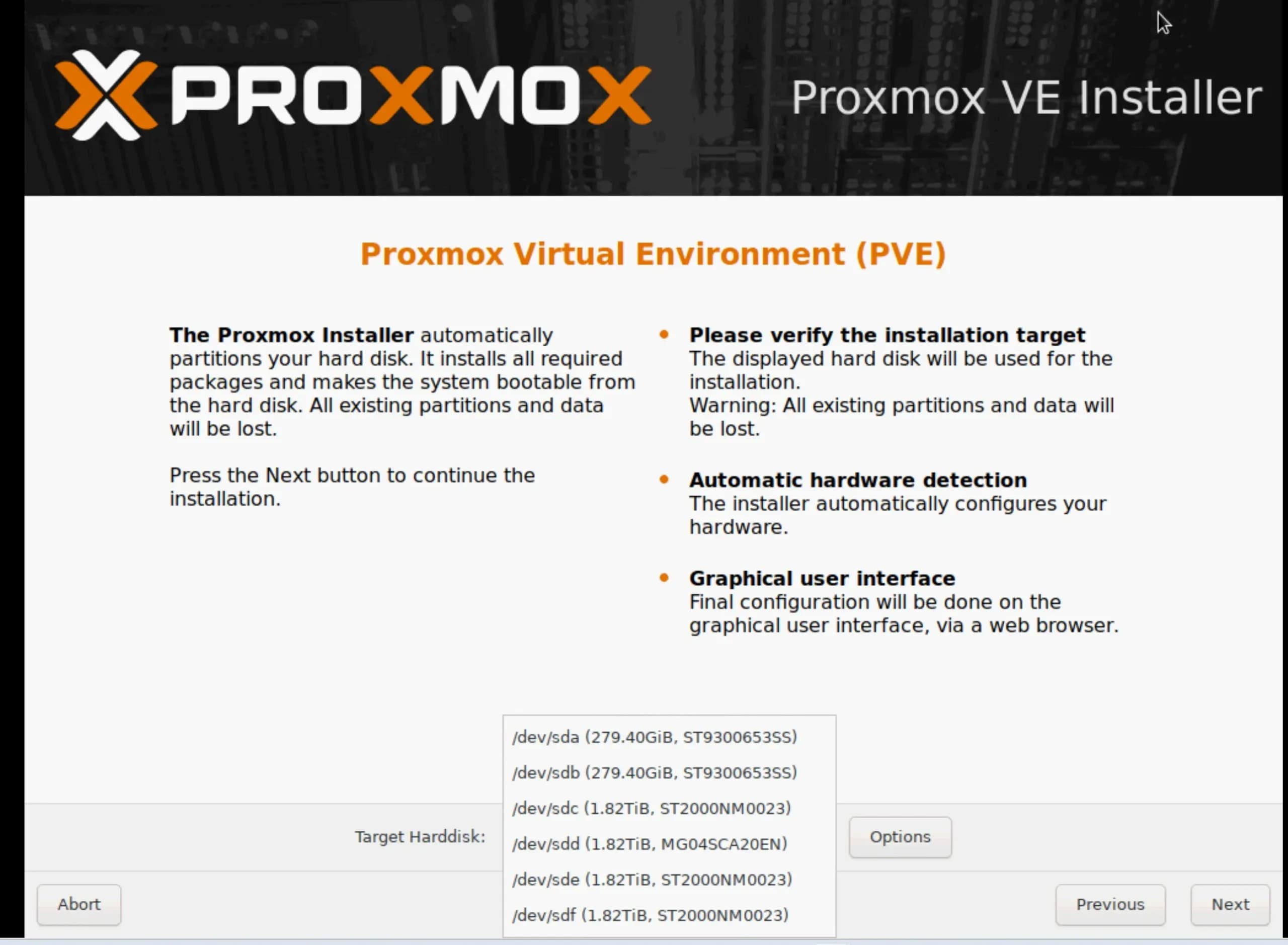 Installer di Proxmox: menu Target Harddisk aperto con l’elenco dei sei dischi disponibili
